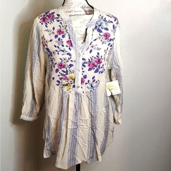 Dresses & Skirts - Floral Embroidered Cream Boho Tunic Top